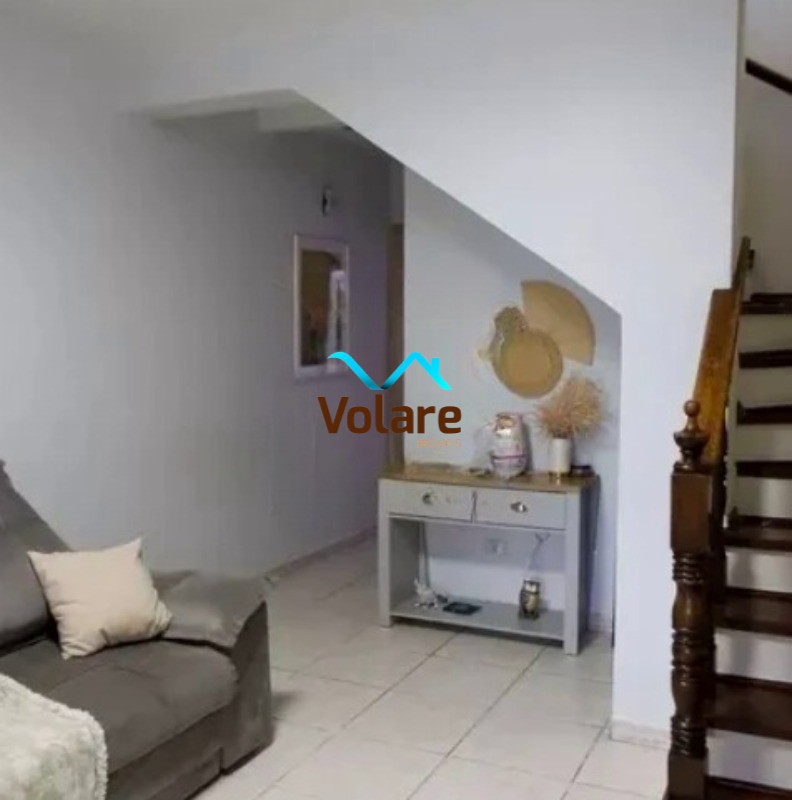 Casa à venda com 4 quartos, 182m² - Foto 1