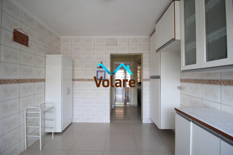 Casa à venda com 3 quartos, 181m² - Foto 7