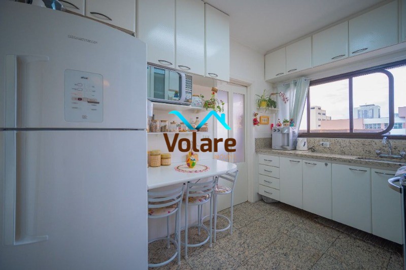 Apartamento à venda com 3 quartos, 127m² - Foto 12