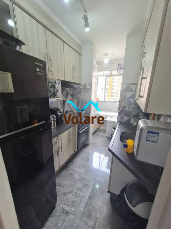 Apartamento à venda com 2 quartos, 58m² - Foto 13