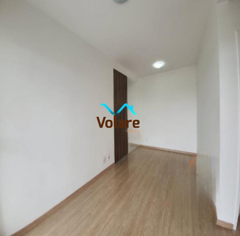 Apartamento à venda com 2 quartos, 60m² - Foto 2