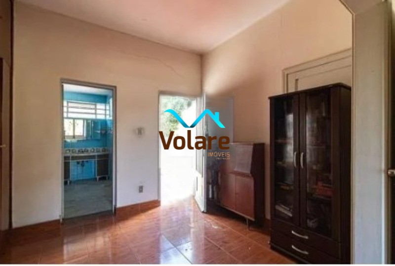 Casa à venda com 3 quartos, 200m² - Foto 1