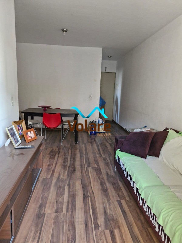 Apartamento para alugar com 3 quartos, 74m² - Foto 1