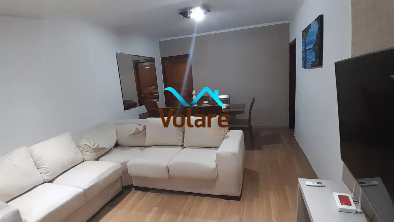 Casa à venda com 3 quartos, 252m² - Foto 2