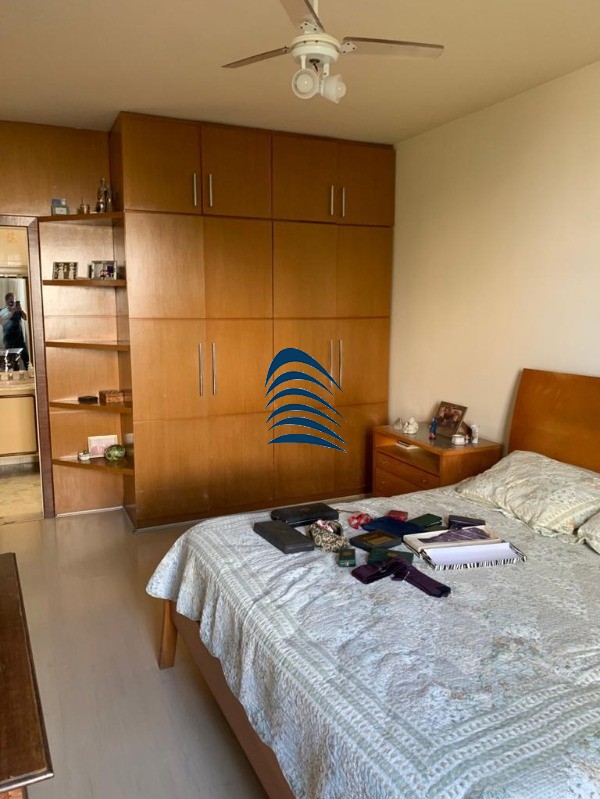 Apartamento à venda com 4 quartos, 220m² - Foto 3