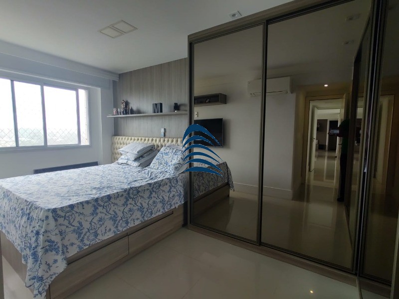 Apartamento à venda com 3 quartos, 156m² - Foto 4