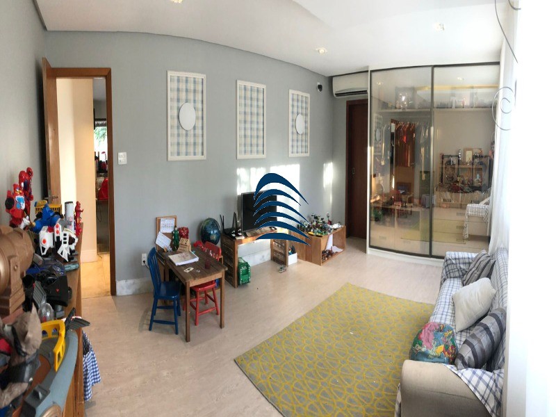 Casa à venda com 4 quartos, 250m² - Foto 14