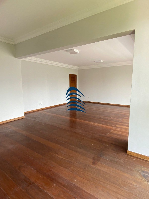 Apartamento à venda com 4 quartos, 210m² - Foto 37