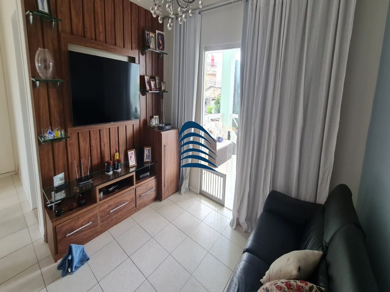 Apartamento à venda com 4 quartos, 246m² - Foto 1