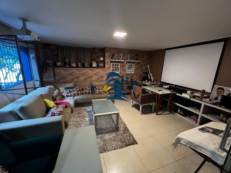 Casa à venda com 5 quartos, 900m² - Foto 10