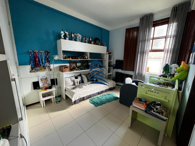 Casa à venda com 5 quartos, 900m² - Foto 2