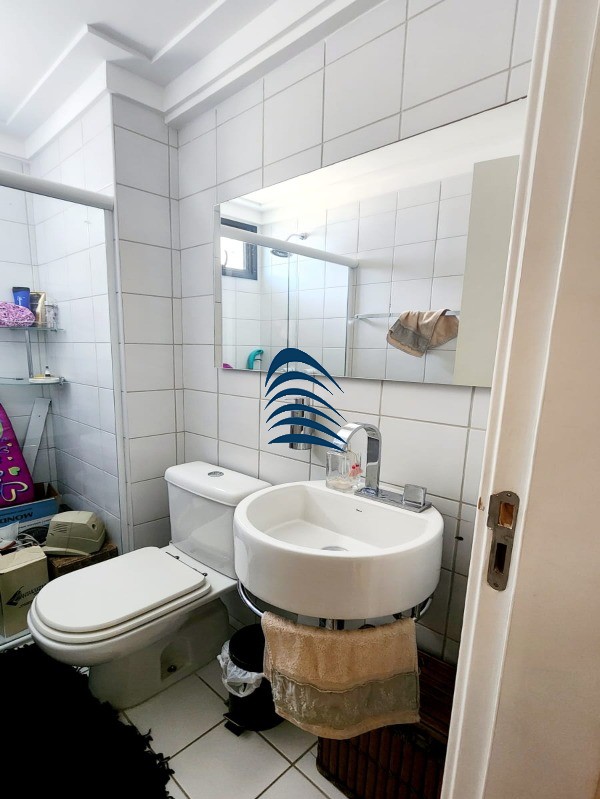 Apartamento à venda com 2 quartos, 60m² - Foto 2