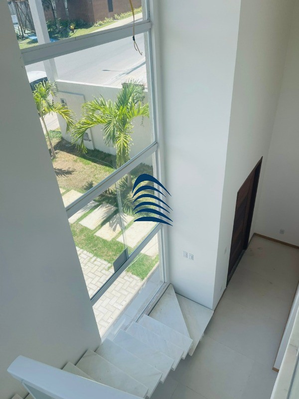 Casa à venda com 4 quartos, 180m² - Foto 2