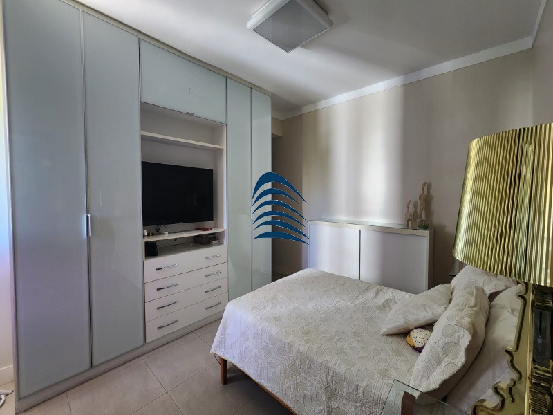 Apartamento à venda com 4 quartos, 220m² - Foto 9