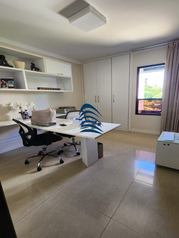 Apartamento à venda com 4 quartos, 220m² - Foto 4