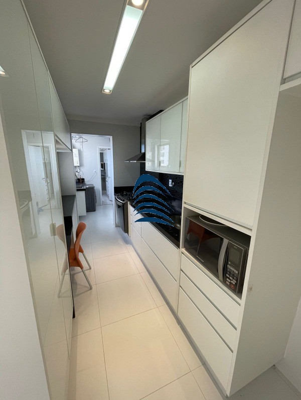 Apartamento à venda com 4 quartos, 137m² - Foto 3