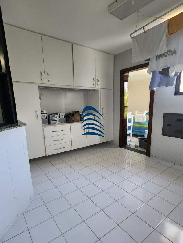 Apartamento à venda com 4 quartos, 220m² - Foto 32