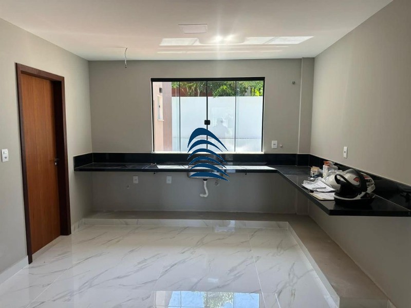 Casa à venda com 4 quartos, 280m² - Foto 8