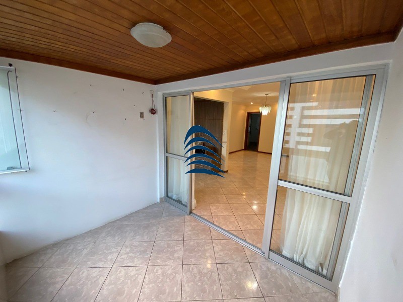 Apartamento à venda com 2 quartos, 108m² - Foto 2