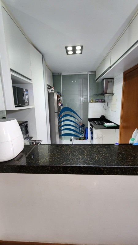 Apartamento à venda com 2 quartos, 90m² - Foto 2