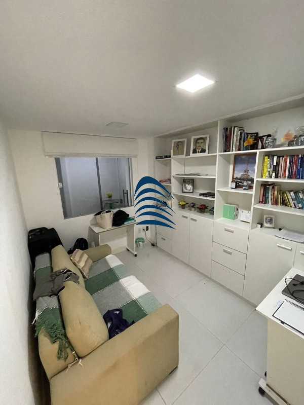 Casa à venda com 4 quartos, 270m² - Foto 14