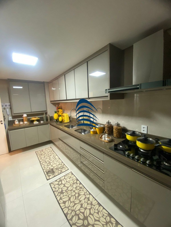 Apartamento à venda com 3 quartos, 200m² - Foto 29