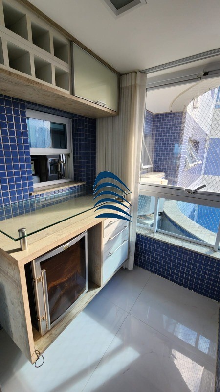 Apartamento à venda com 3 quartos, 162m² - Foto 2