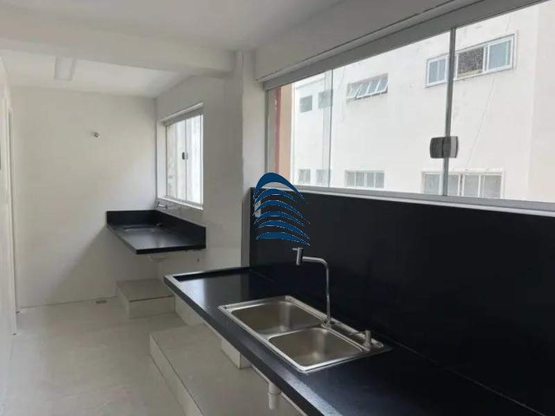 Apartamento à venda com 3 quartos, 143m² - Foto 8