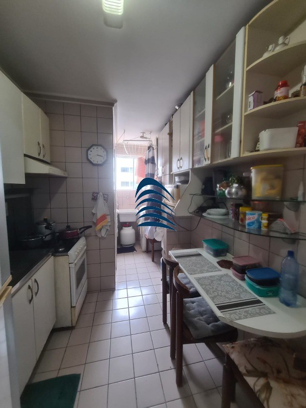 Apartamento à venda com 2 quartos, 70m² - Foto 5