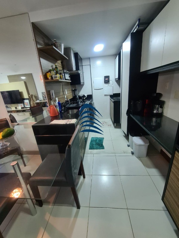 Apartamento à venda com 2 quartos, 72m² - Foto 4