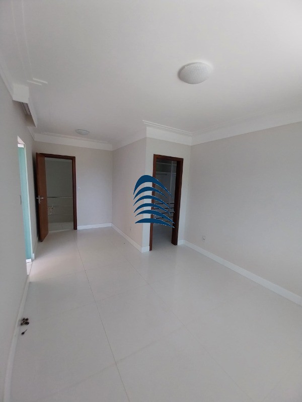 Casa à venda com 4 quartos, 450m² - Foto 15