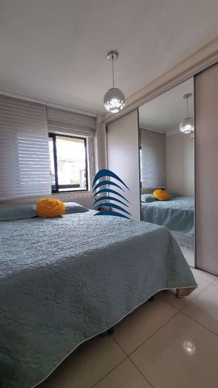 Apartamento à venda com 2 quartos, 77m² - Foto 17