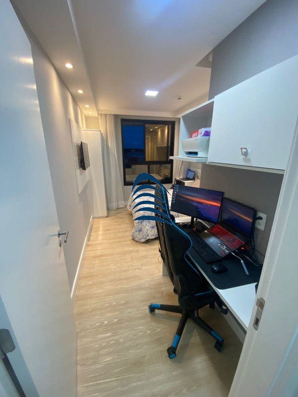 Apartamento à venda com 2 quartos, 64m² - Foto 8