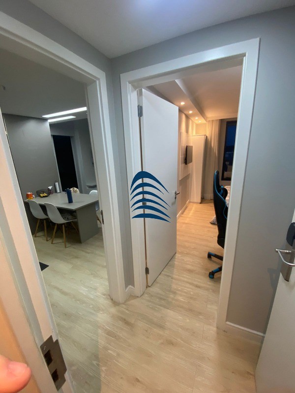 Apartamento à venda com 2 quartos, 64m² - Foto 12