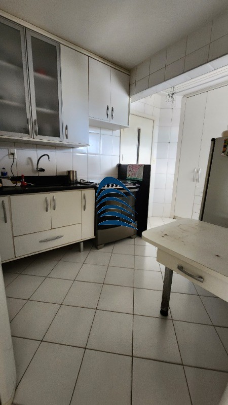 Apartamento à venda com 3 quartos, 178m² - Foto 9