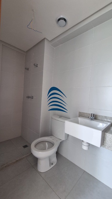 Apartamento à venda com 2 quartos, 74m² - Foto 2