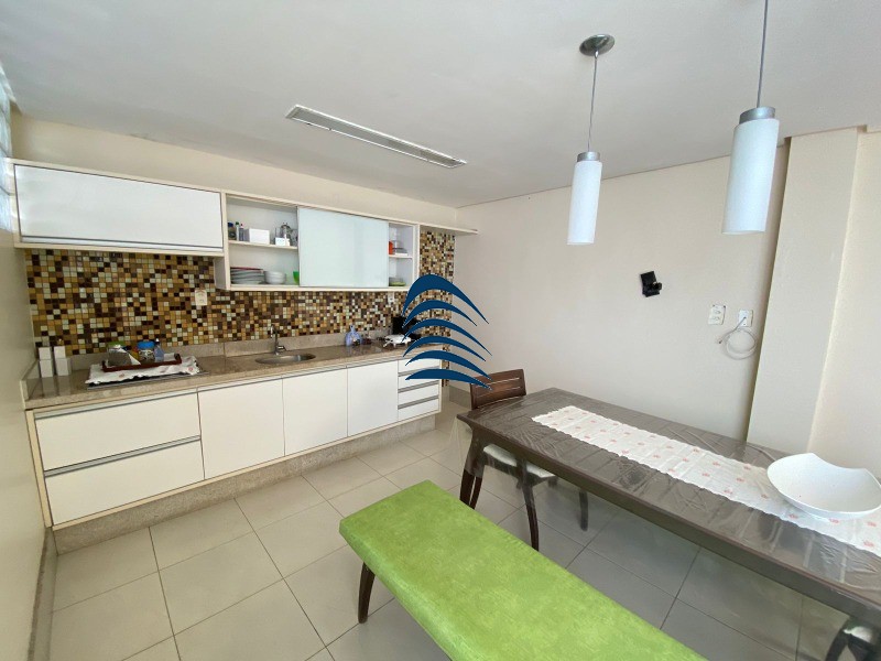 Apartamento à venda com 3 quartos, 213m² - Foto 4