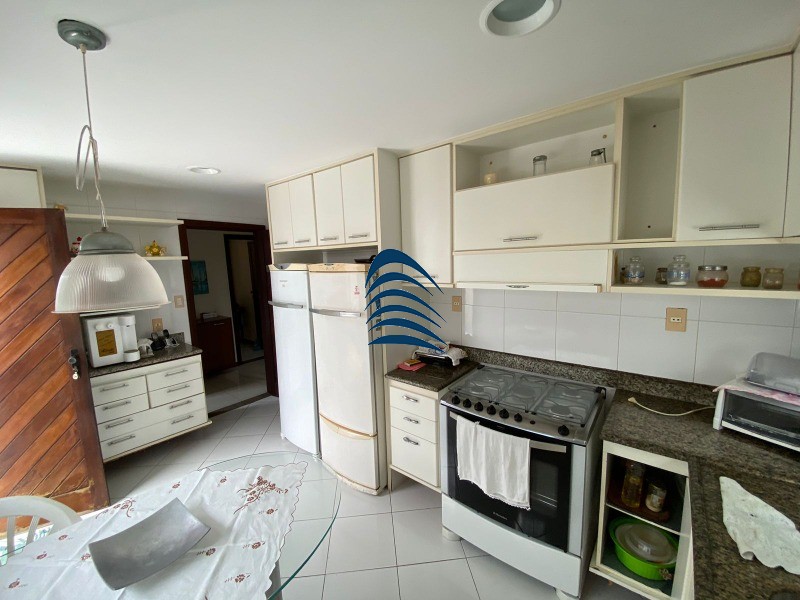 Apartamento à venda com 3 quartos, 213m² - Foto 12