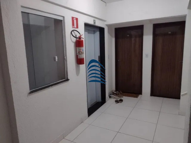 Apartamento à venda com 2 quartos, 70m² - Foto 12