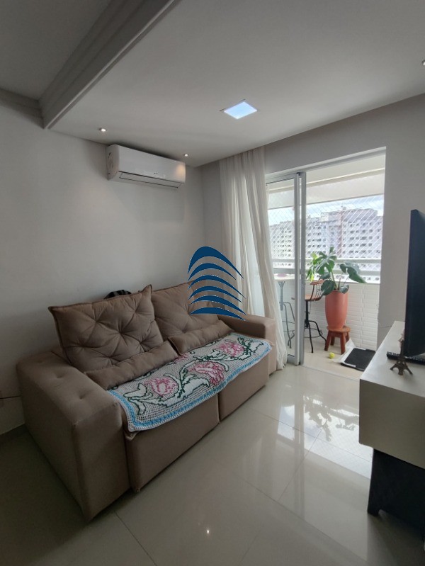 Apartamento à venda com 2 quartos, 60m² - Foto 1