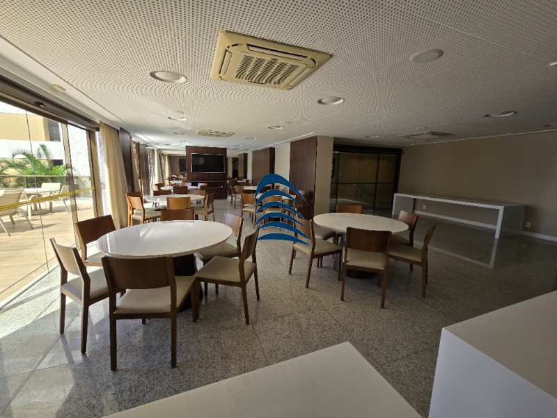 Apartamento à venda com 3 quartos, 241m² - Foto 45