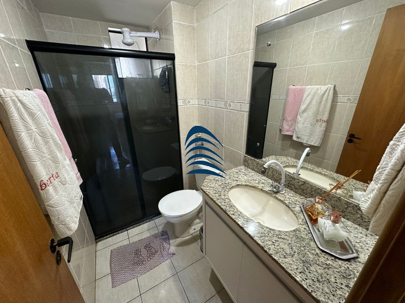 Apartamento à venda com 2 quartos, 77m² - Foto 4