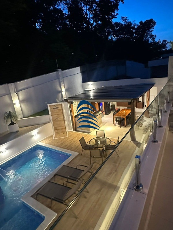 Casa à venda com 4 quartos, 272m² - Foto 13