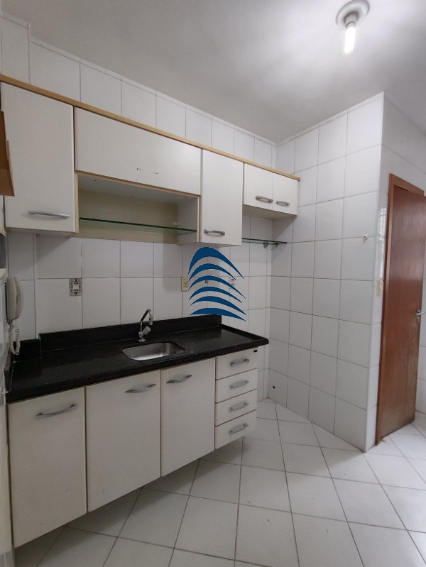 Apartamento à venda com 3 quartos, 84m² - Foto 3