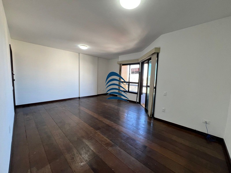 Apartamento à venda com 3 quartos, 117m² - Foto 4