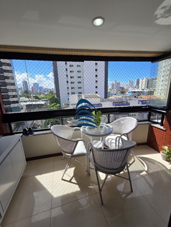 Apartamento à venda com 2 quartos, 84m² - Foto 9