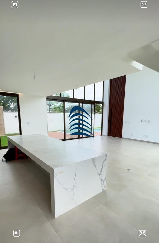 Casa à venda com 8 quartos, 320m² - Foto 11