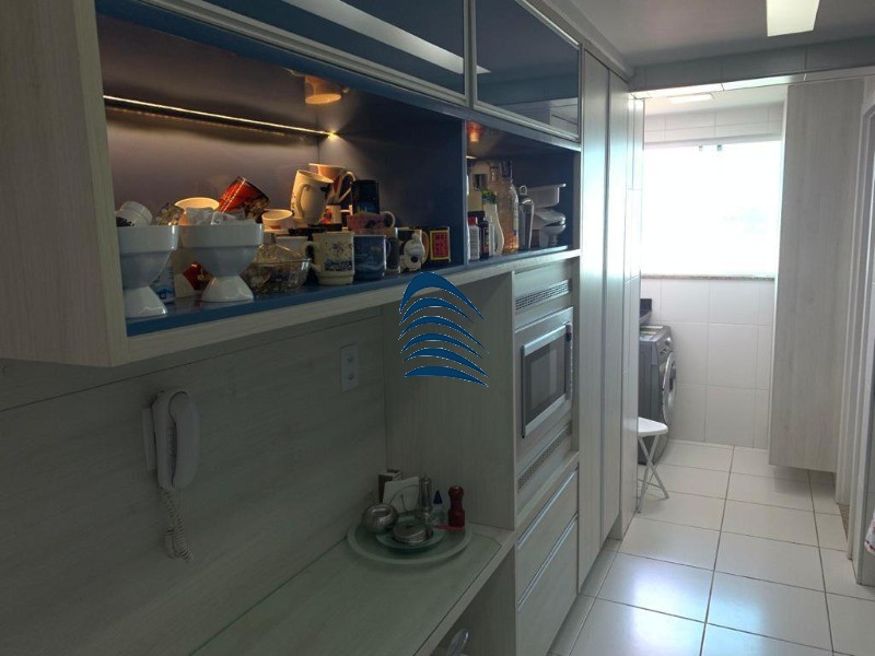 Apartamento à venda com 2 quartos, 75m² - Foto 20