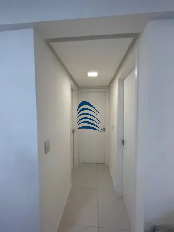 Apartamento à venda com 2 quartos, 60m² - Foto 4