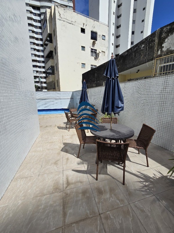 Apartamento à venda com 2 quartos, 84m² - Foto 3